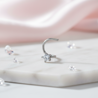 Star Prong Nose Ring in 14K Gold with Cubic Zirconia – Screw Style, 20g